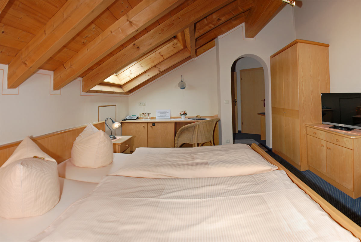 Doppelzimmer Dachstudio
