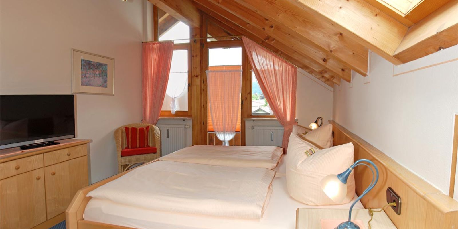 Doppelzimmer Dachstudio mit Balkon